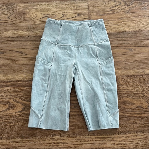 Lululemon Fast and Free Short 10" City Grit White Blue Fog - Picture 4 of 5